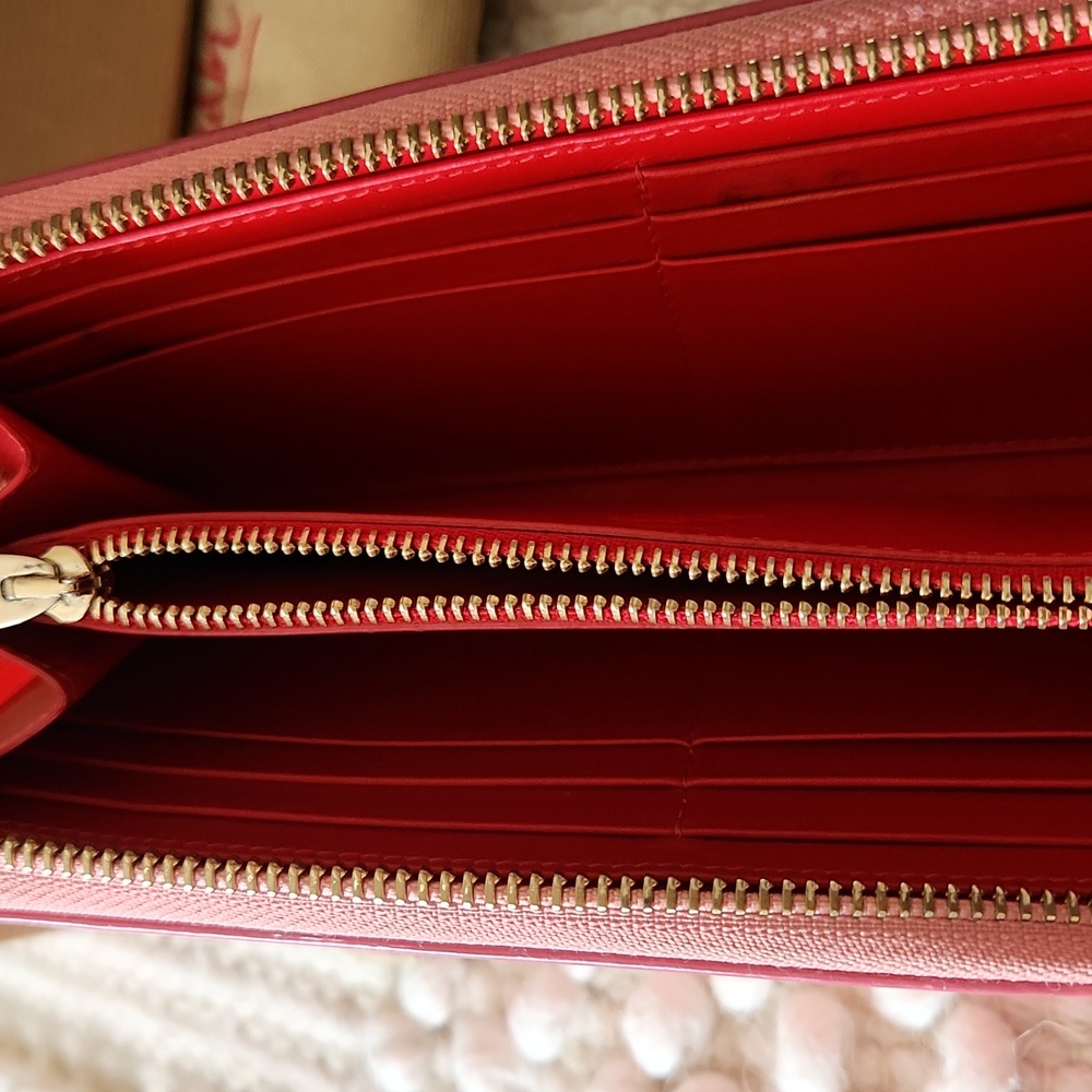 CHRISTAIN LOUBOUTIN stunned wallet - Picture 8 of 12